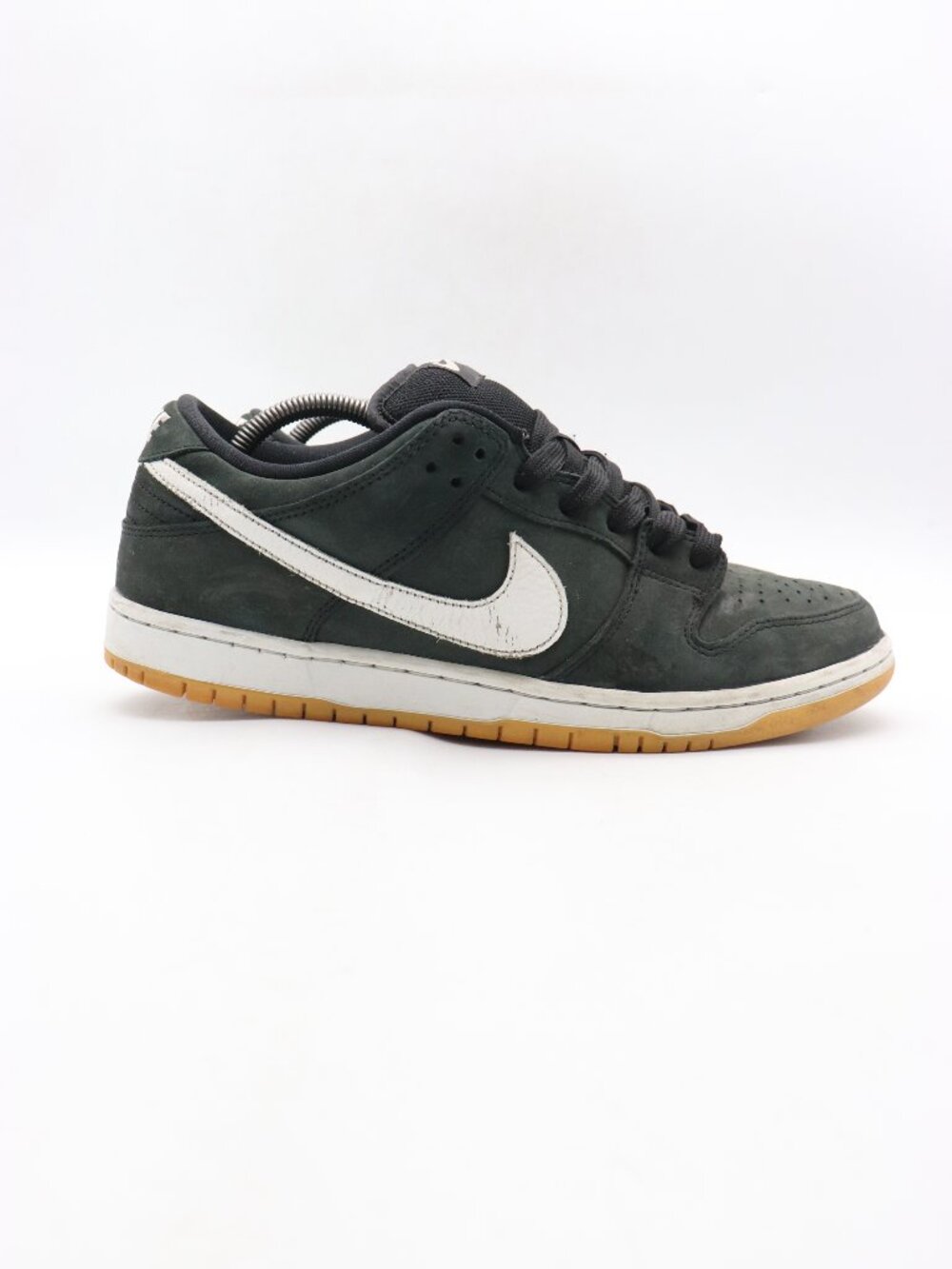 Nike Dunk Low SB Men's Size US 10.5 Black White Gum Lace Up Athletic Sneakers